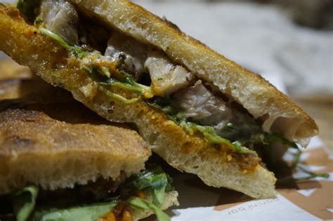 Panini de București cu aer de Roma, la Mano+Bocca, în Floreasca.